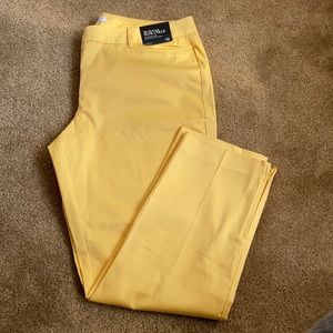 NEW YORK & COMPANY Yellow Ankle Pants (NWT)